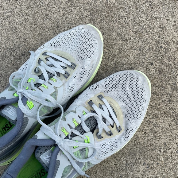 Nike Lunar Eclipse 4 Running Shoes Womens Size 10 Gray Athletic 629683-007 - Picture 9 of 13